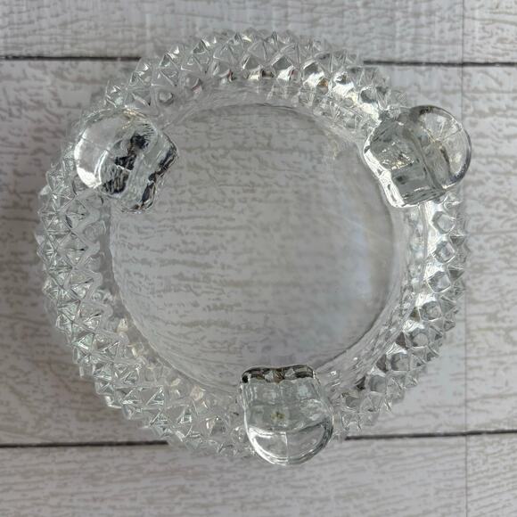 Vintage Indiana Glass Diamond Point Three Footed Scalloped Edge Bowl - Picture 5 of 7